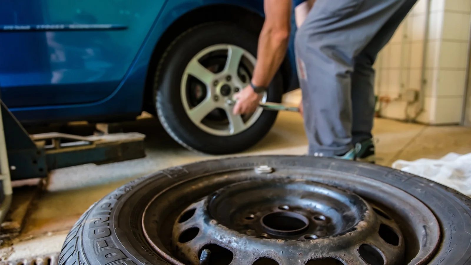 Lad Car-Care Svendborg hjælpe dig med skiftet til vinterdæk
