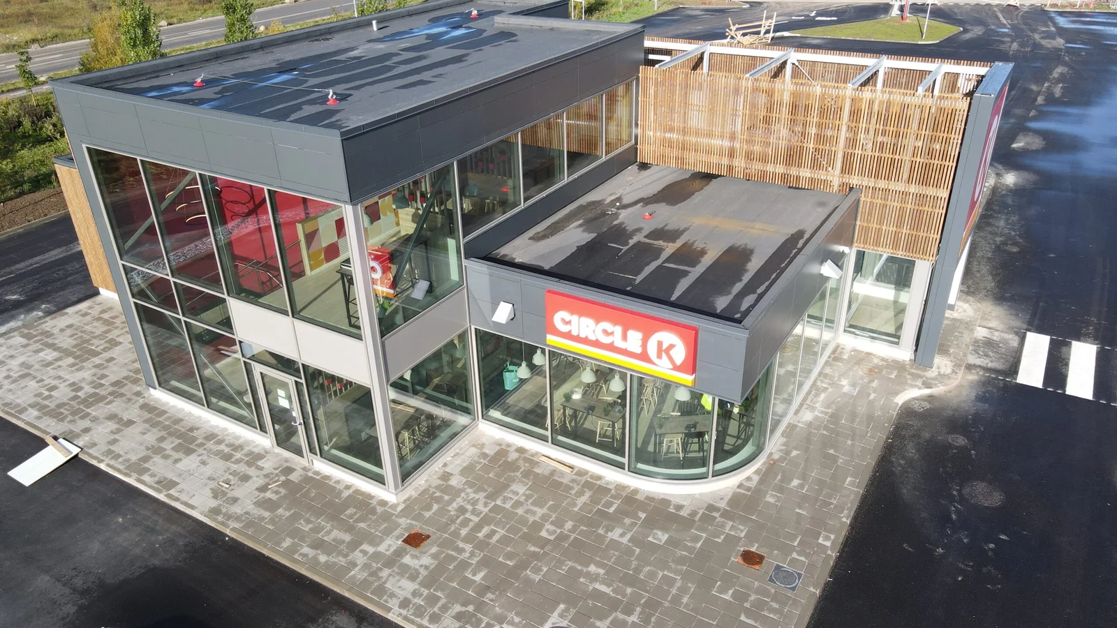 Stor ny Circle K åbnet med hjælp fra lokalt tømrerfirma