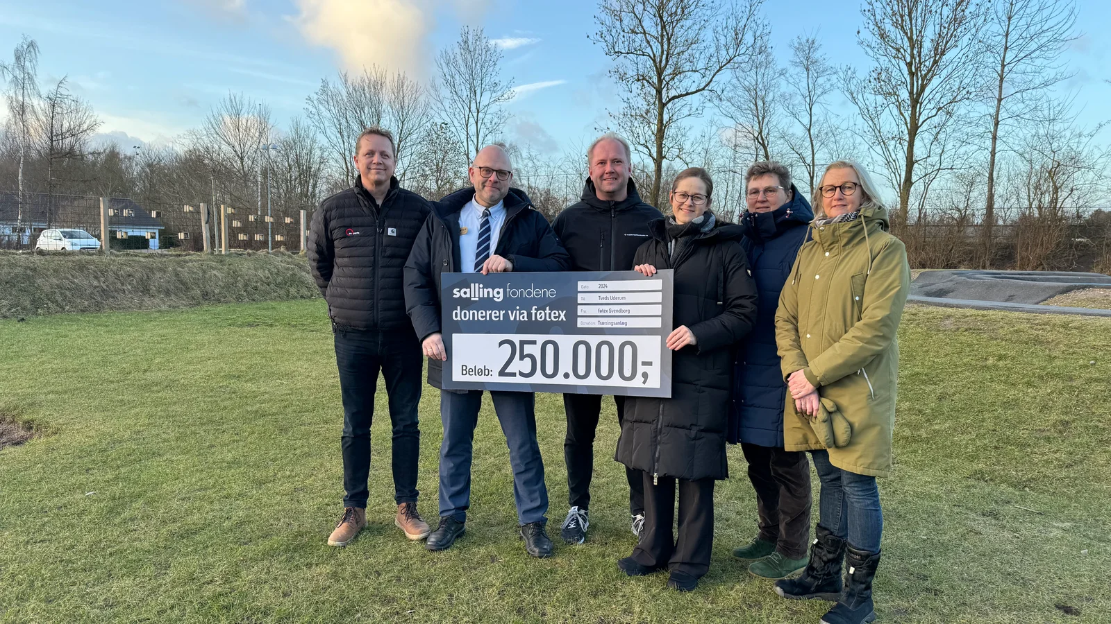 Salling Fondene donerer via føtex Svendborg 250.000 kroner til Tveds Uderum