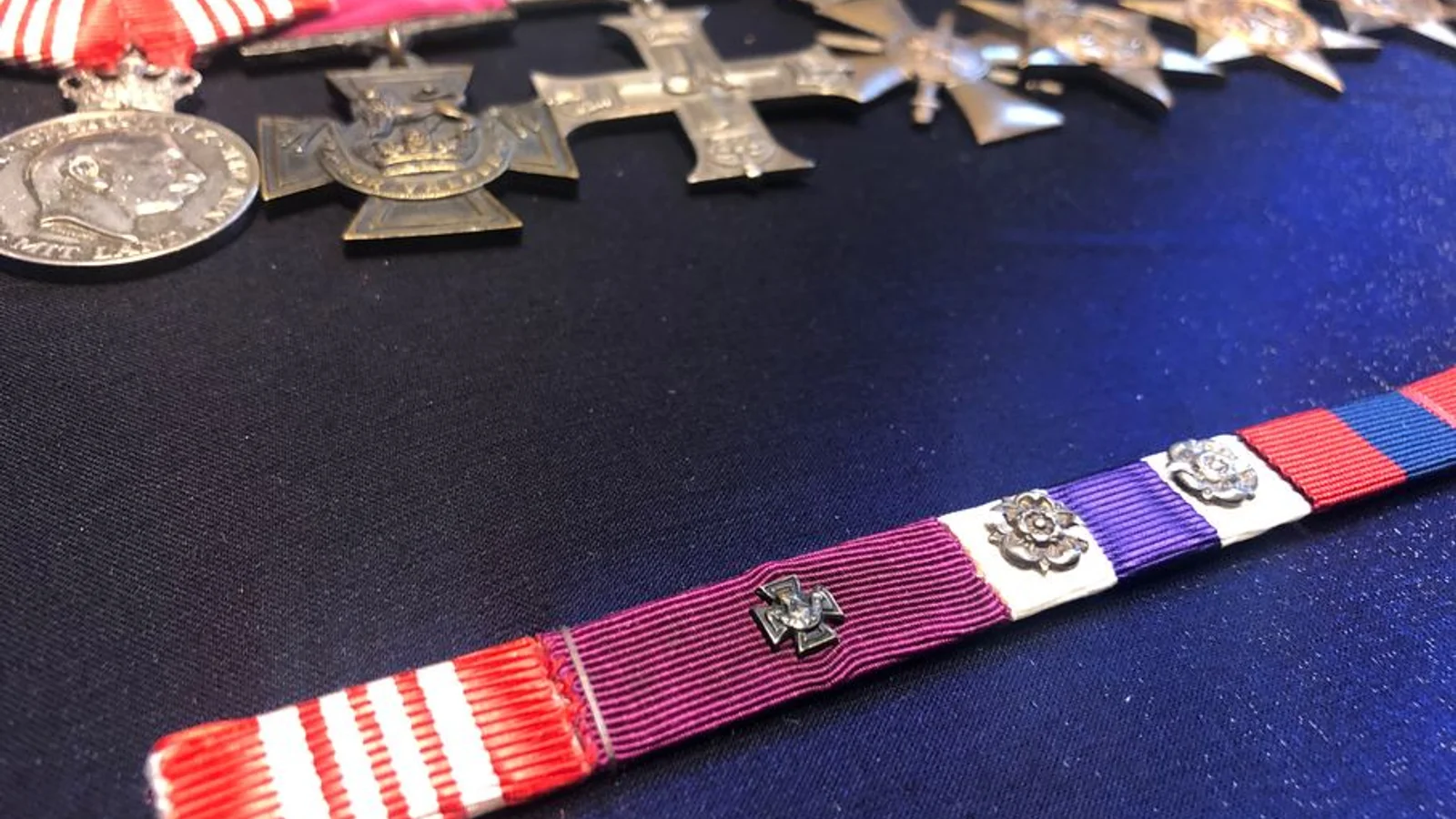 Guld, bling bling eller fake - museet giver dig svaret