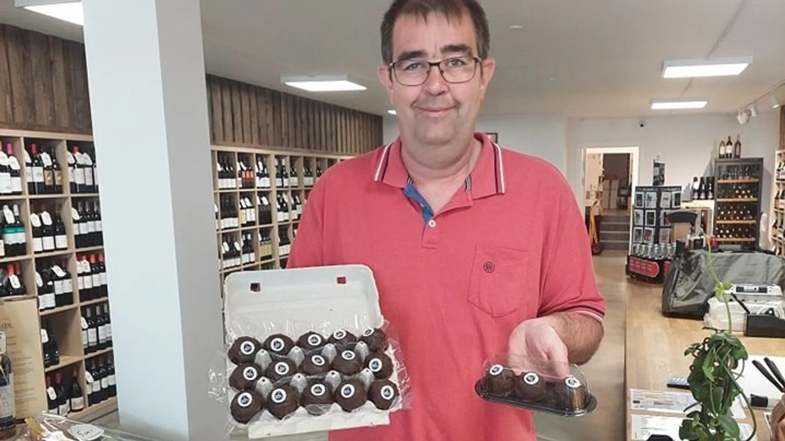 Fredericia Vinhandel har i samarbejde med Bak's Bakery fået skabt en Royal Run-romkugle