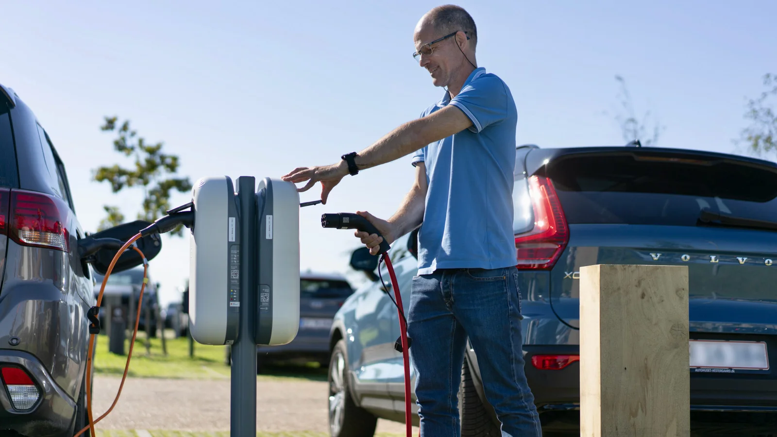 Stort energiselskab skal stå for ladestandere hos DLG