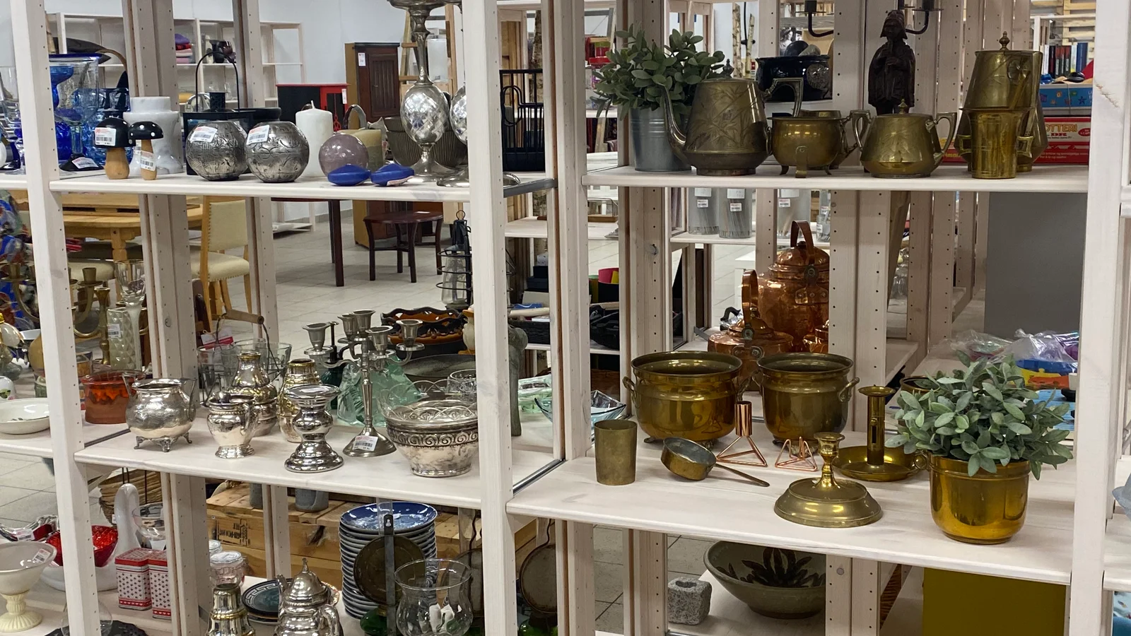 Nu åbner Kræftens Bekæmpelse genbrugsbutik på Vejlevej