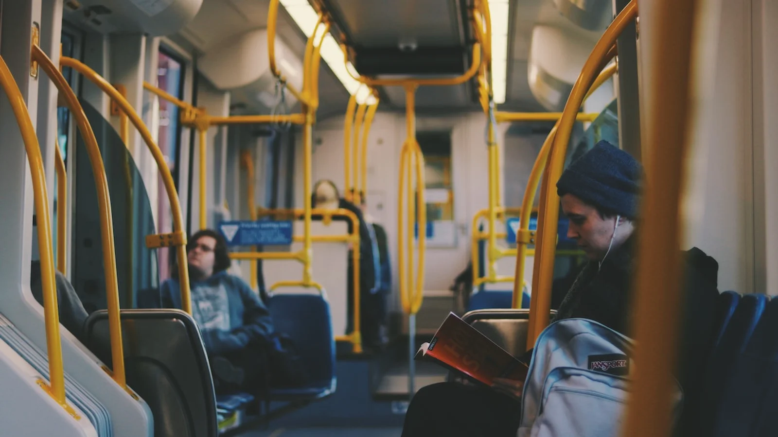Flyt til Fredericia og rejs gratis med bus og tog i to måneder