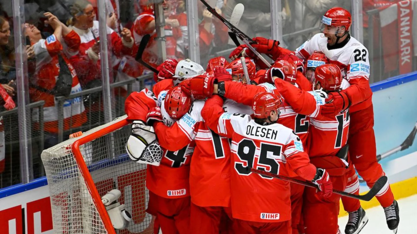 VM ishockey 2025 i Herning: Ishockeyhistorie med sol, is og fællesskab