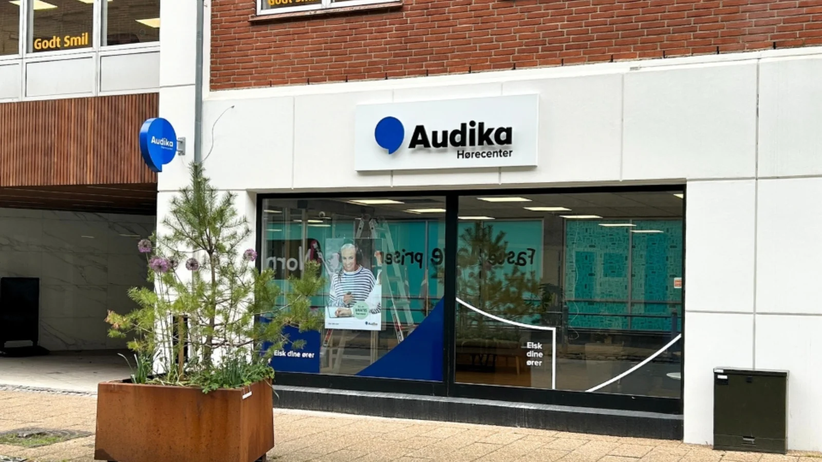 Dansk HøreCenter Kolding bliver til Audika og flytter i nye lokaler
