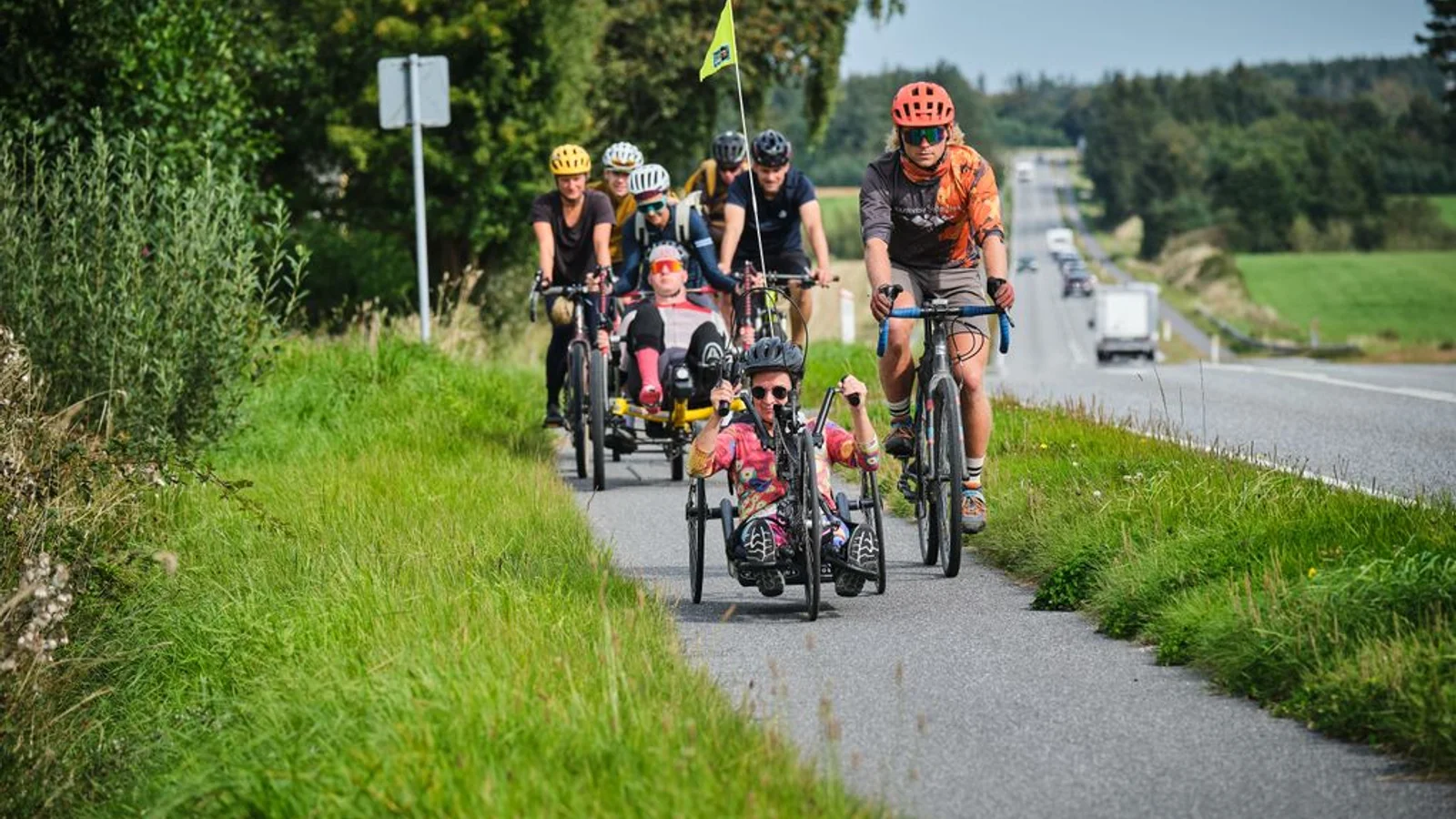 Hjerneskadede Michael cykler fra Nibe til Holstebro. Vil du cykle med?