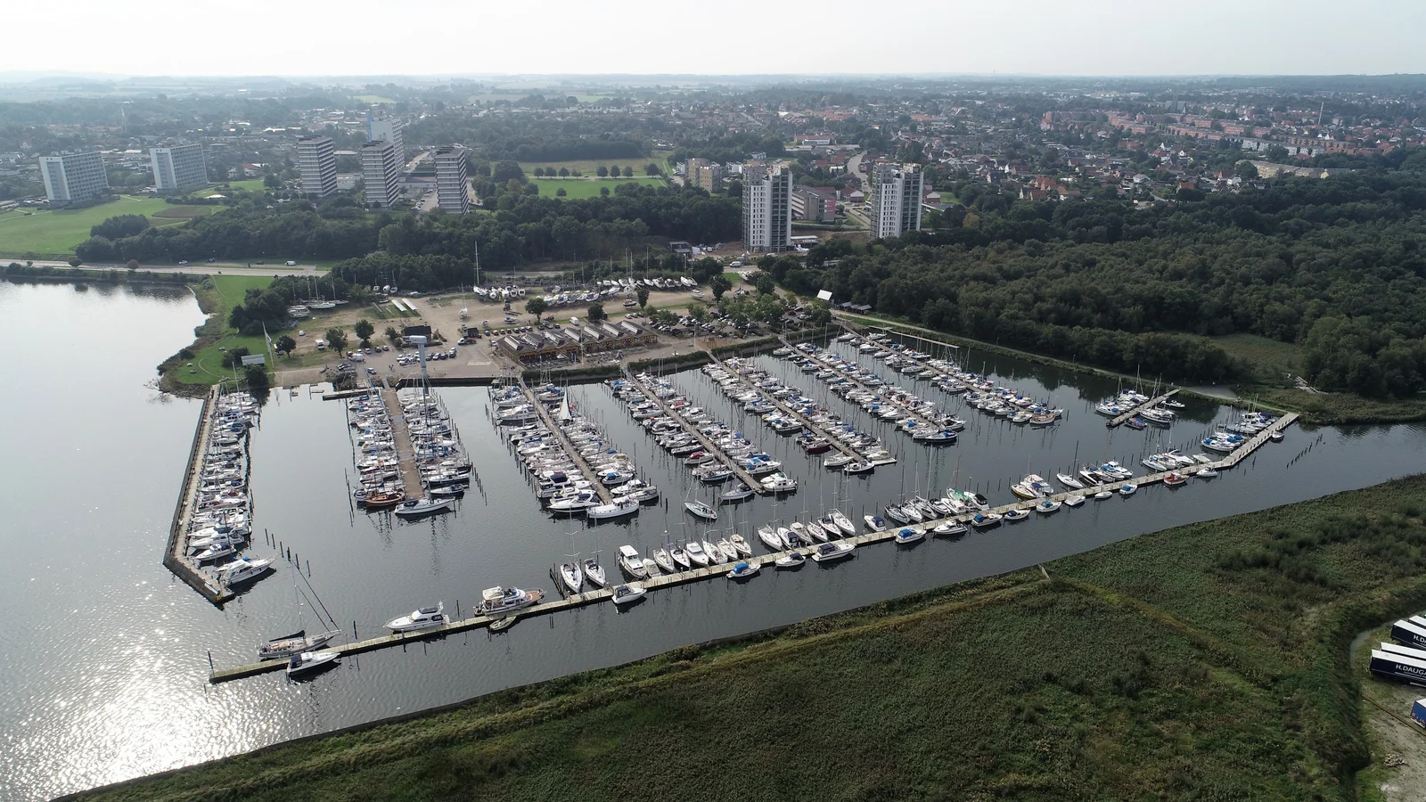 Mand tiltalt for bombetrussel på Kolding Havn