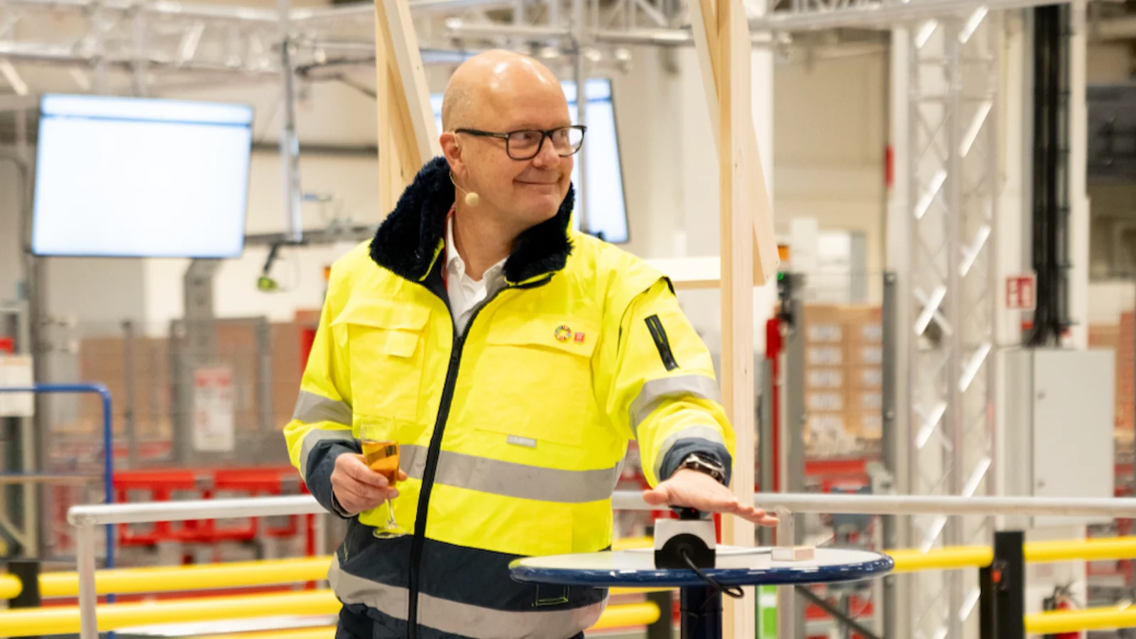 Soldrevne robotter skal pakke vinduer på nyt VELUX lager i Kolding