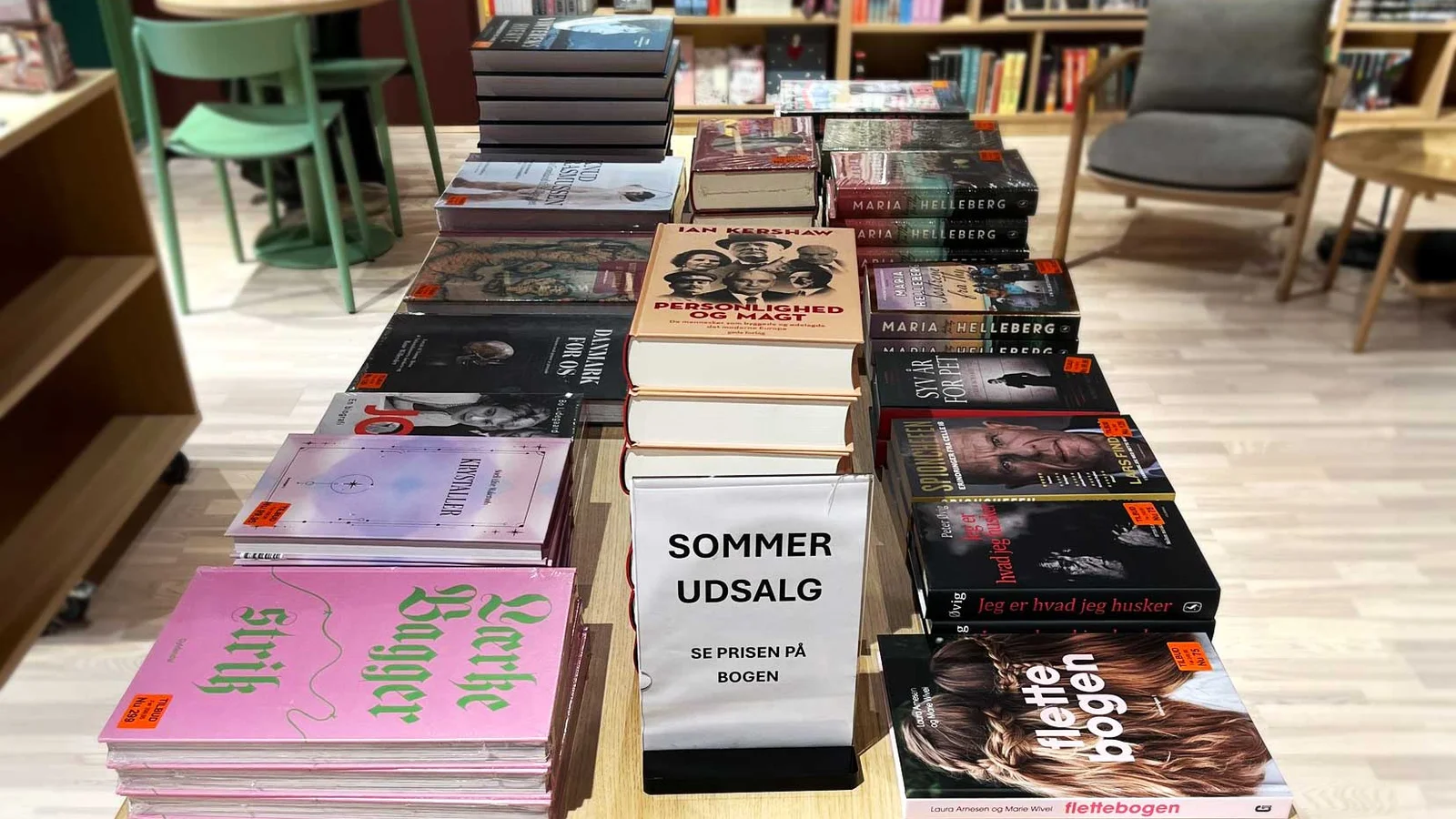 Spark sommerferien i gang: Kom til stort sommerudsalg i Books & Beans