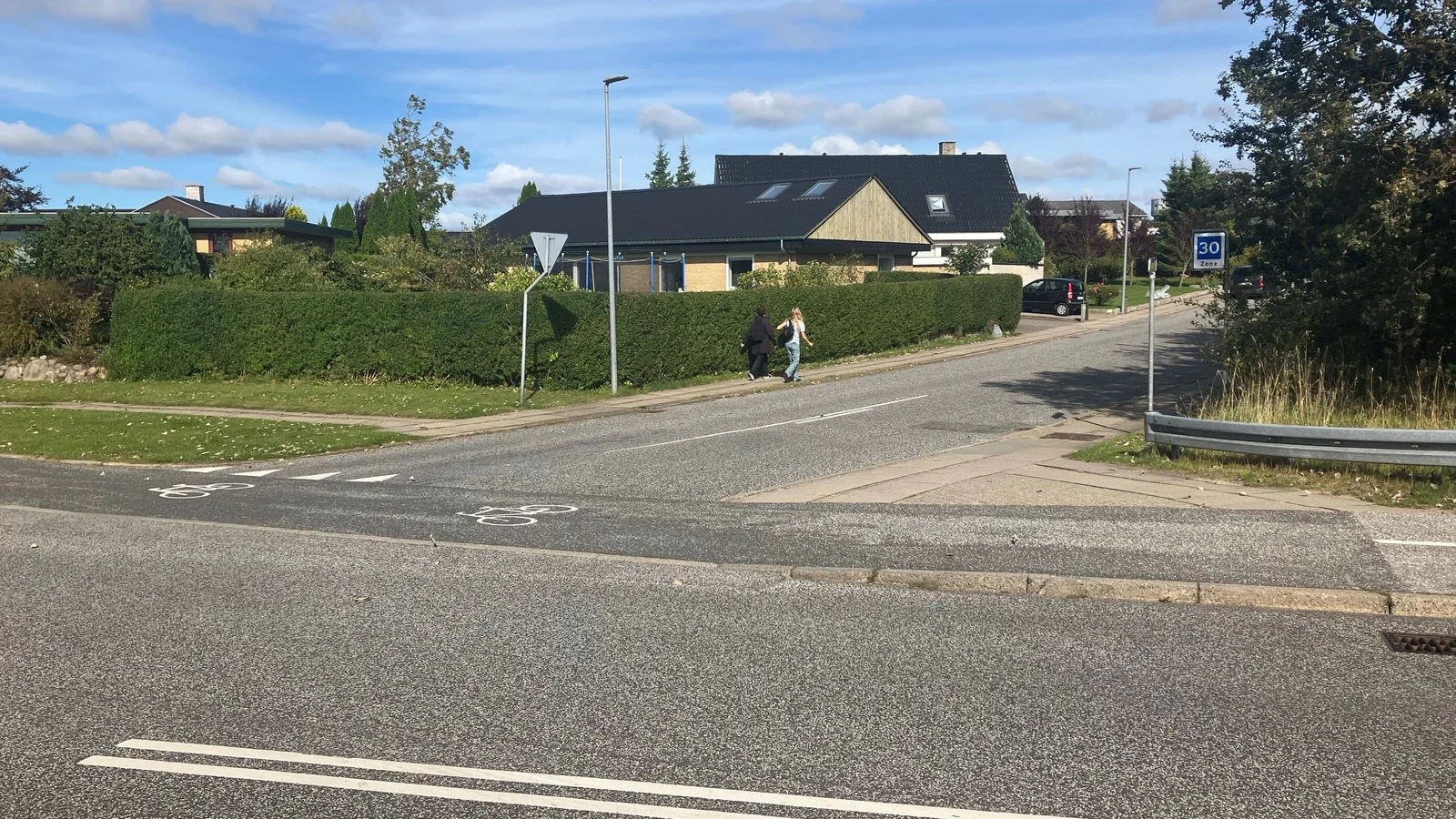 Sikker skolevej og mindre gennemkørende trafik i boligområdet omkring Solbakkeskolen i Gug
