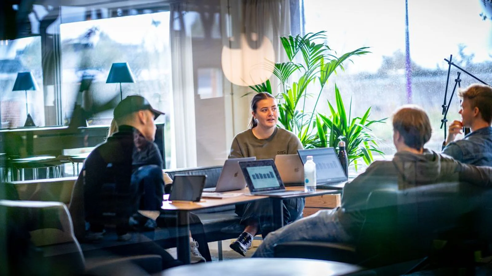 Markant stigning i ansøgere til økonomistudier på Aalborg Universitet