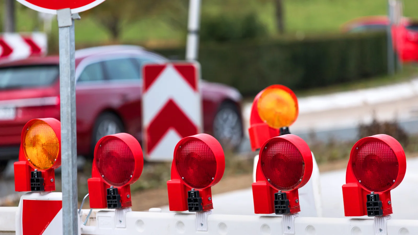 Ny stibro over Nordjyske Motorvej ved Kridtsvinget bliver monteret over de kommende to weekender