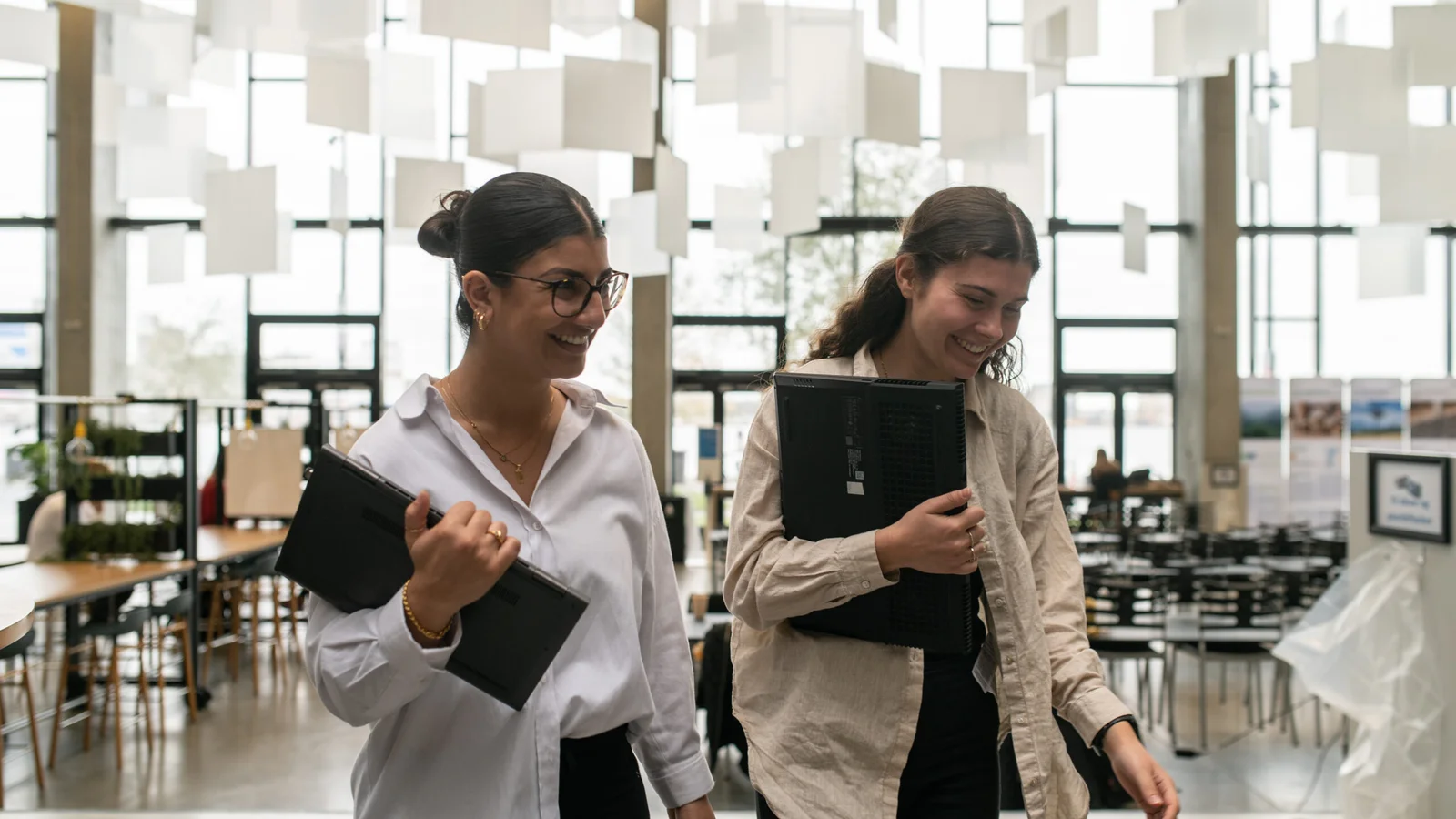 Flere kvinder søger ingeniør- og IT-specialistuddannelser på Aalborg Universitet