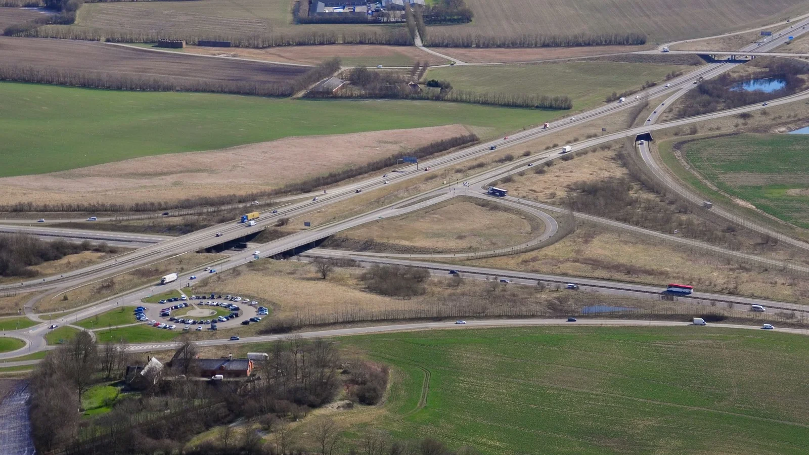 Frakørsel <19b> Søften på Djurslandsmotorvejen lukker frem til april