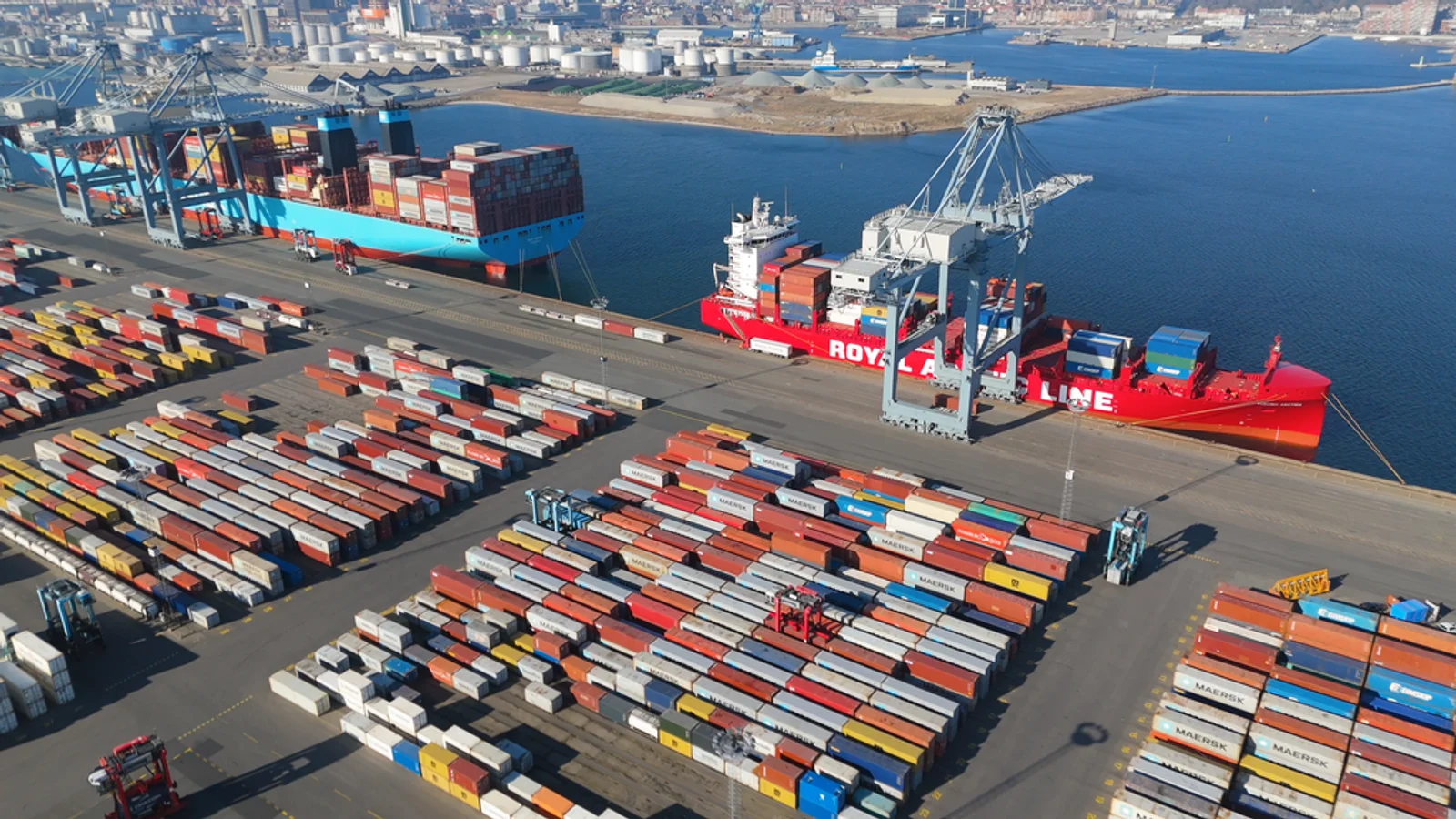 Danmarks største erhvervshavn leverer største containeromsætning nogensinde