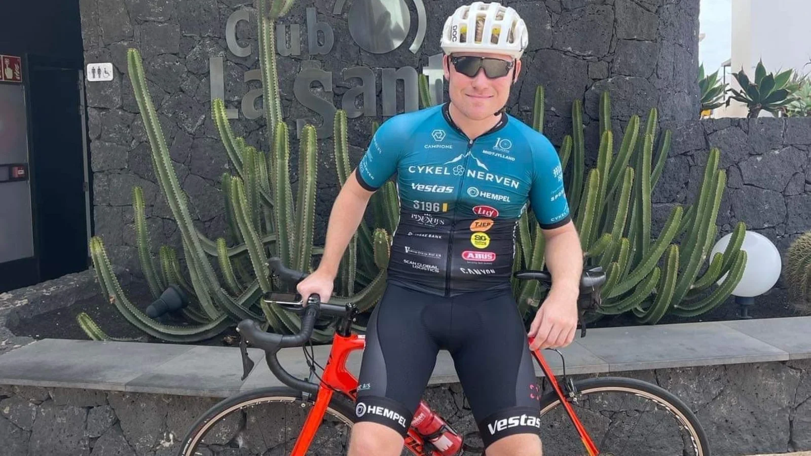 Mikkel Nørgaard fra Aarhus cykler i Tour de France-bjerge og gør en forskel