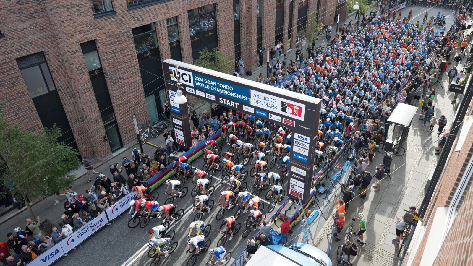 Cykelryttere og brandmænd brugte 37 millioner kr.