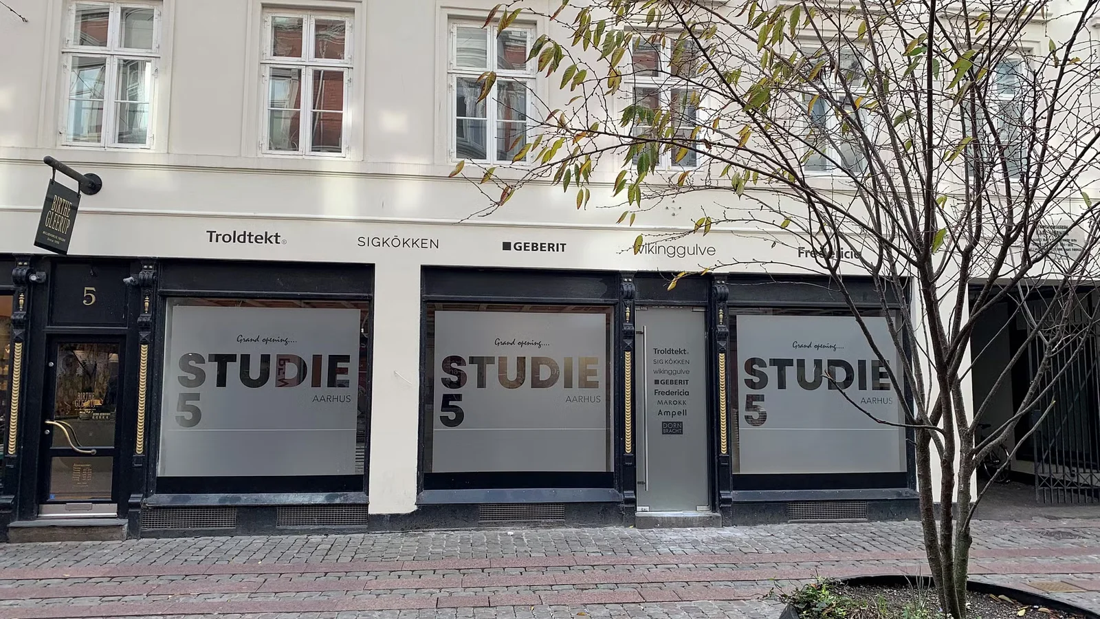 Nyt design showroom skaber liv i Vestergade i Aarhus