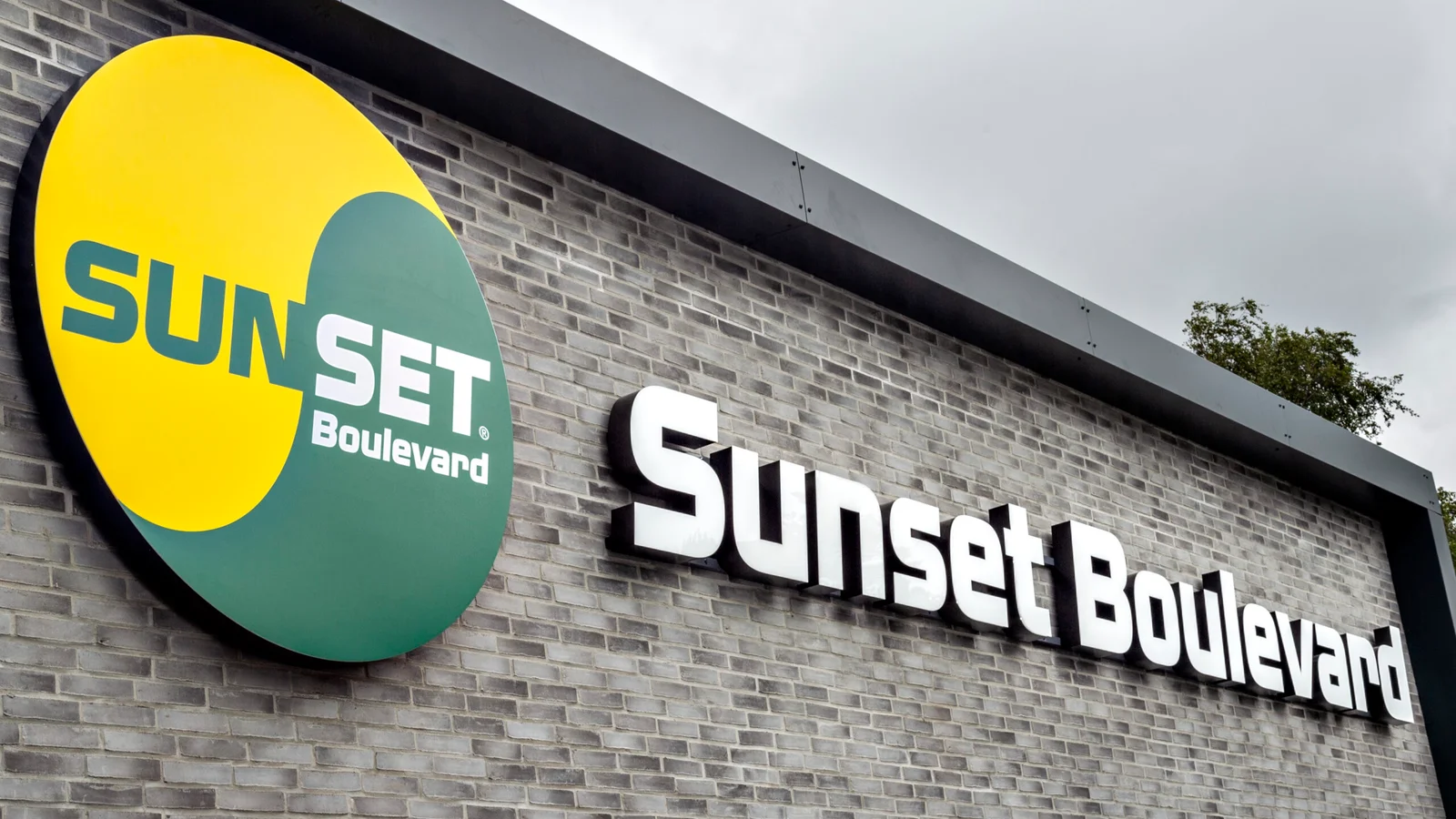 Sunset Boulevard genåbner i nyt nordisk design i Aalborg Storcenter