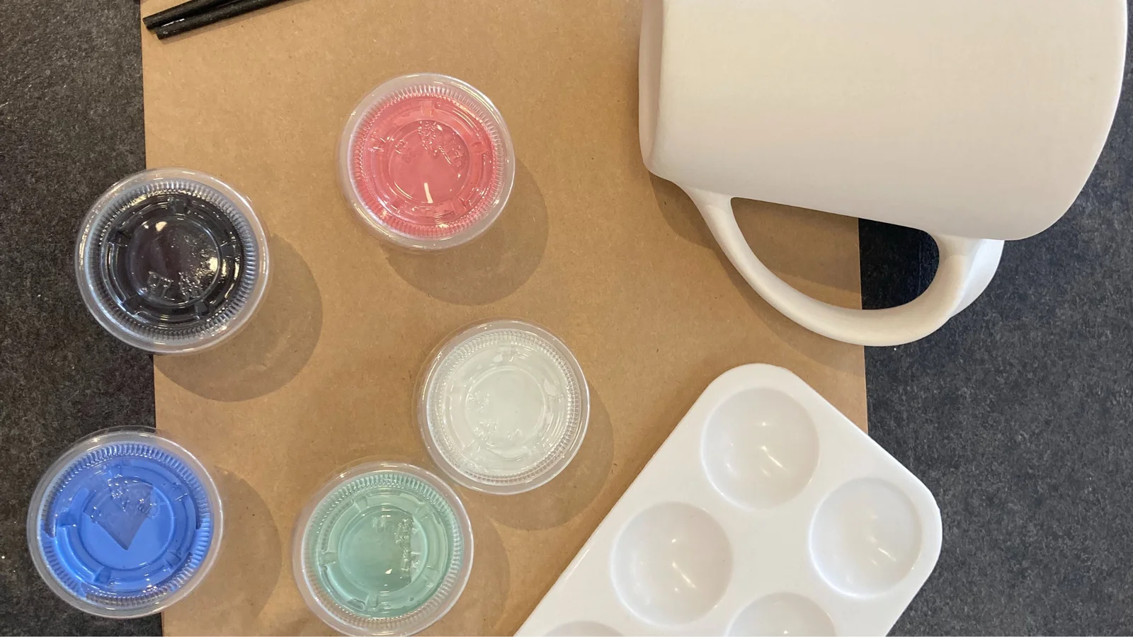 Kreativt hjemmeprojekt: Mal keramik med KreaKnud To Go Kit