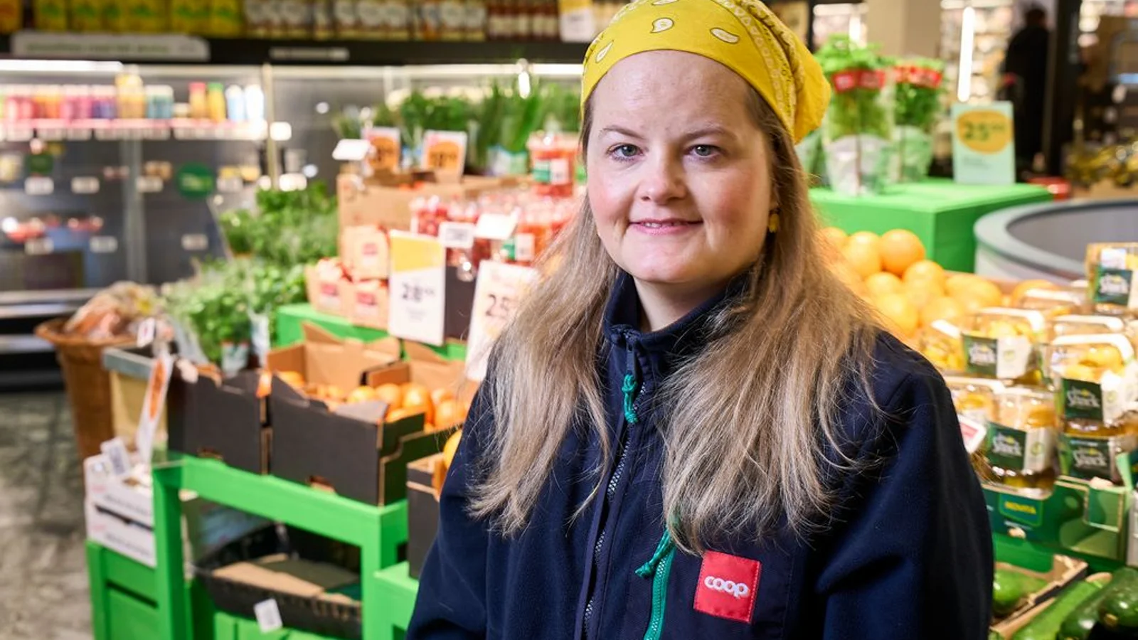 Julia fra SuperBrugsen i Hørsholm er i finalen om at blive Danmarks sødeste kassedame