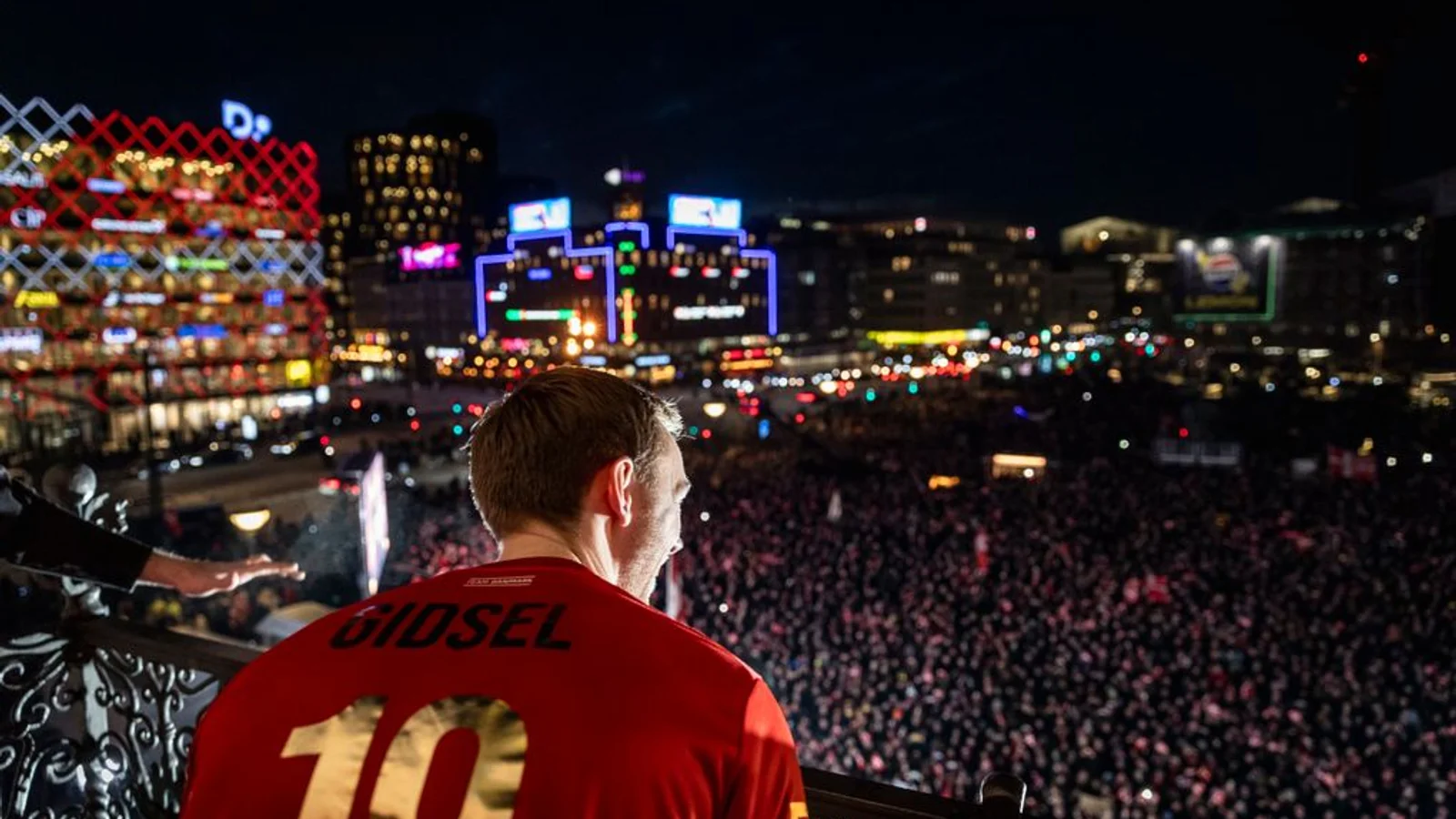 Vær med, når de danske europamestre i håndbold fejres på Københavns Rådhus