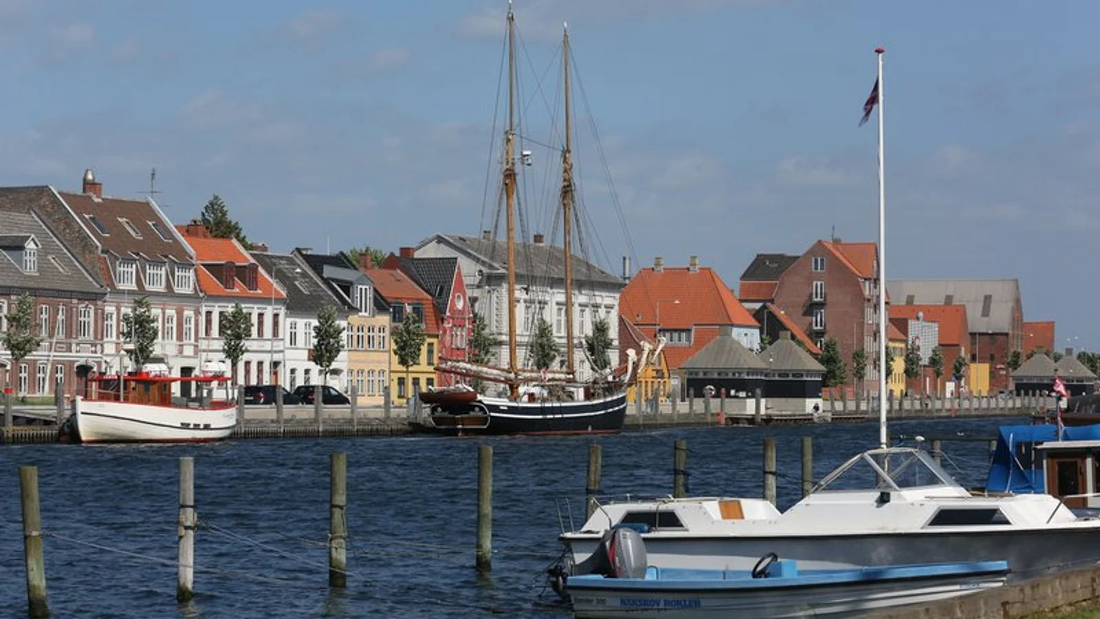 Udretning af sejlrenden i Nakskov Havn: Nu kan arbejdet gå i gang