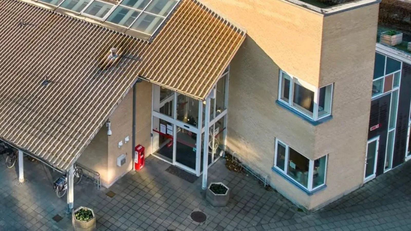 Styrket Aktivitetscenter på vej: Paletten får ny tilbygning og midlertidige værkstedsfaciliteter