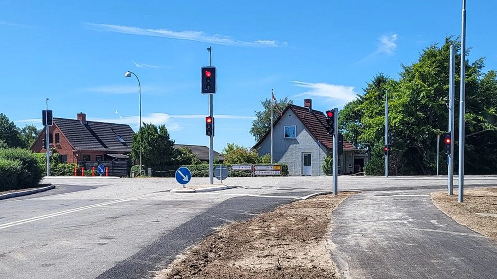 Trafiklys øger sikkerheden i T-kryds ved Stenlille