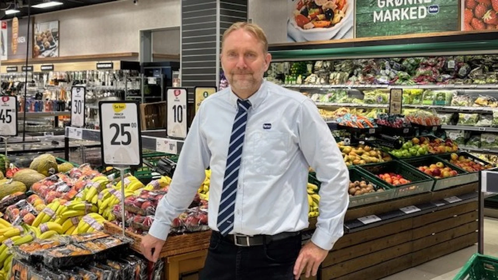 Tidligere deltidsprofessionel fodboldspiller ville være revisor: Nu fejrer han 40-års jubilæum i Føtex