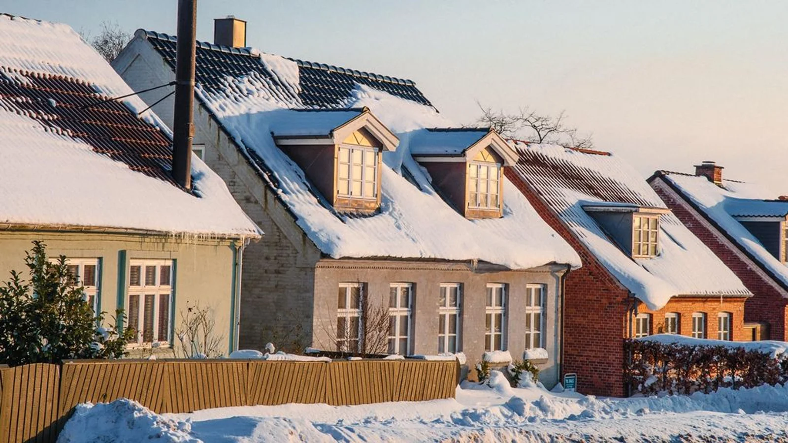 Mildere vejr på vej: Er du opmærksom på fugt eller vand i boligen?
