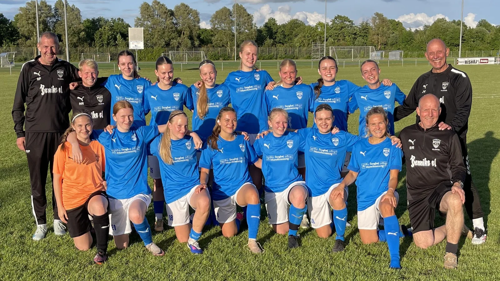 Fodboldkvinder fra Middelfart vinder suverænt deres række