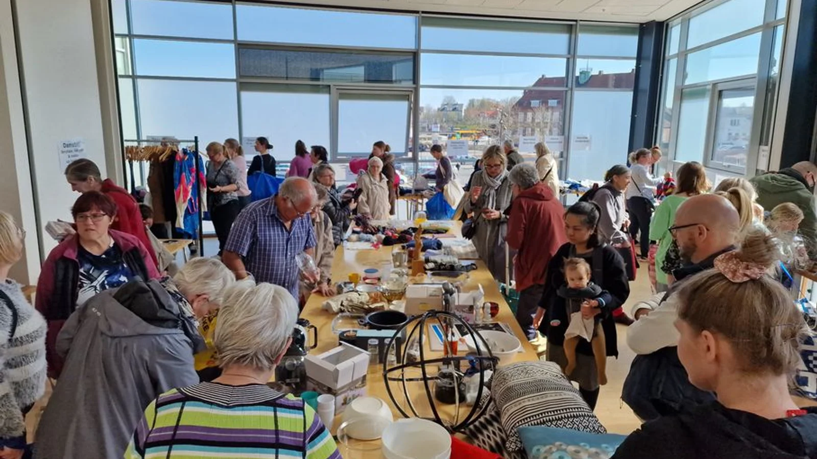 Vinter- og julebyttemarked på Næstved Bibliotek