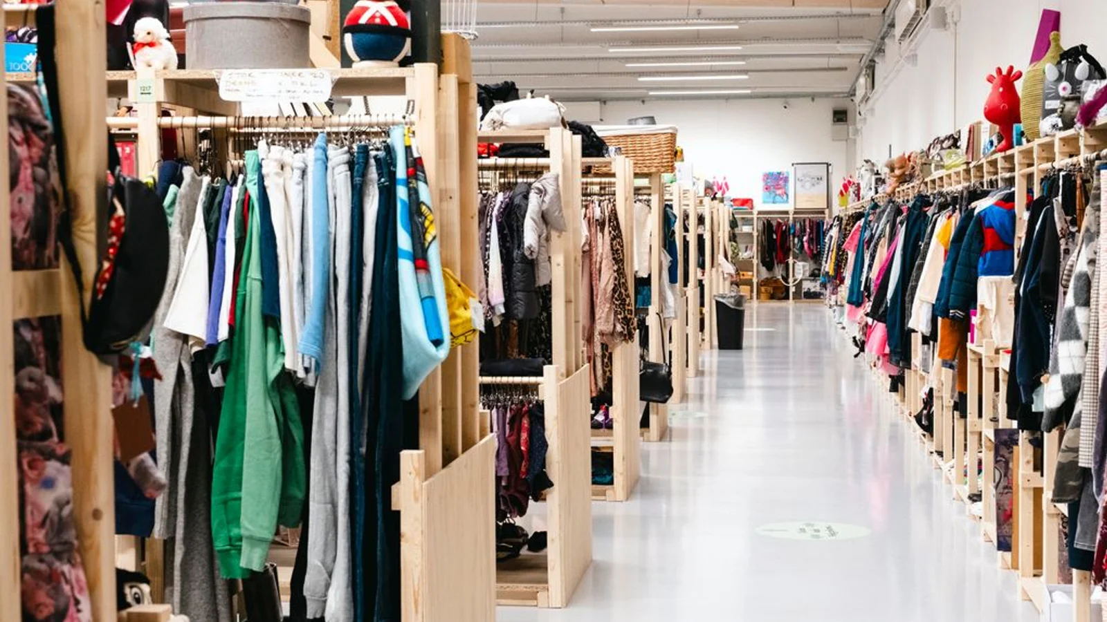 Tættere på hverdagslivet: på søndag åbner en fuldt booket Kirppu i Ringsted Retail Park