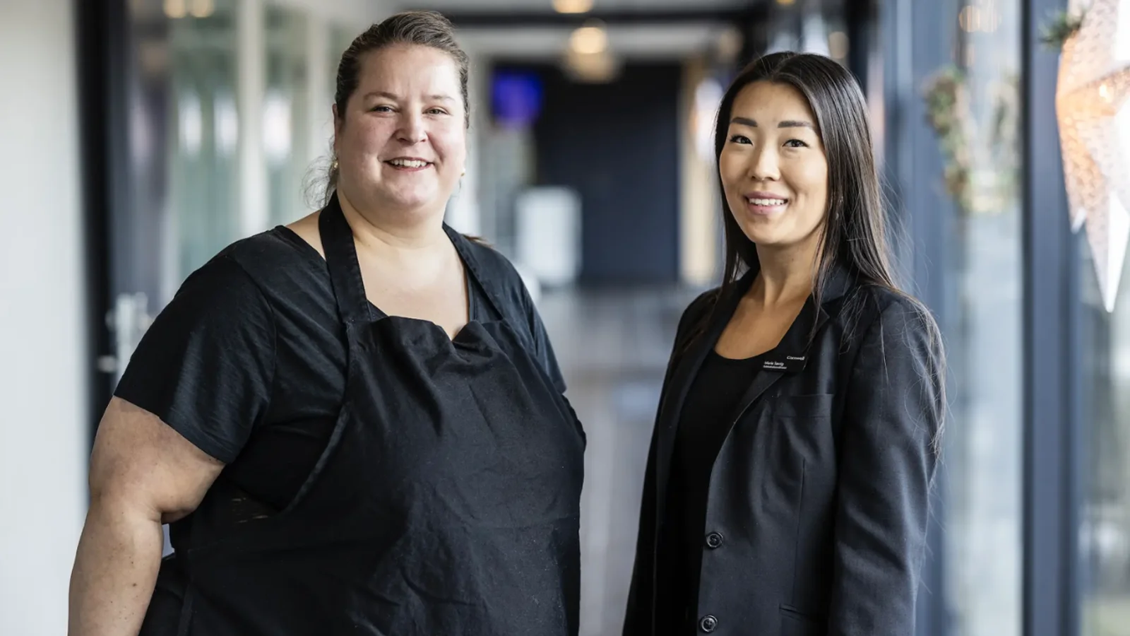 Dessertdrage og smykkedesigner arbejder for at samle mennesker i Roskilde
