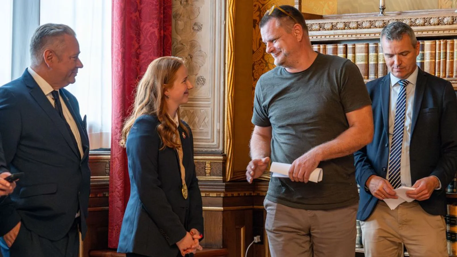 17-årige Louise er Europas bedste blomsterdekoratør: Nu har hun fået særlig hæder