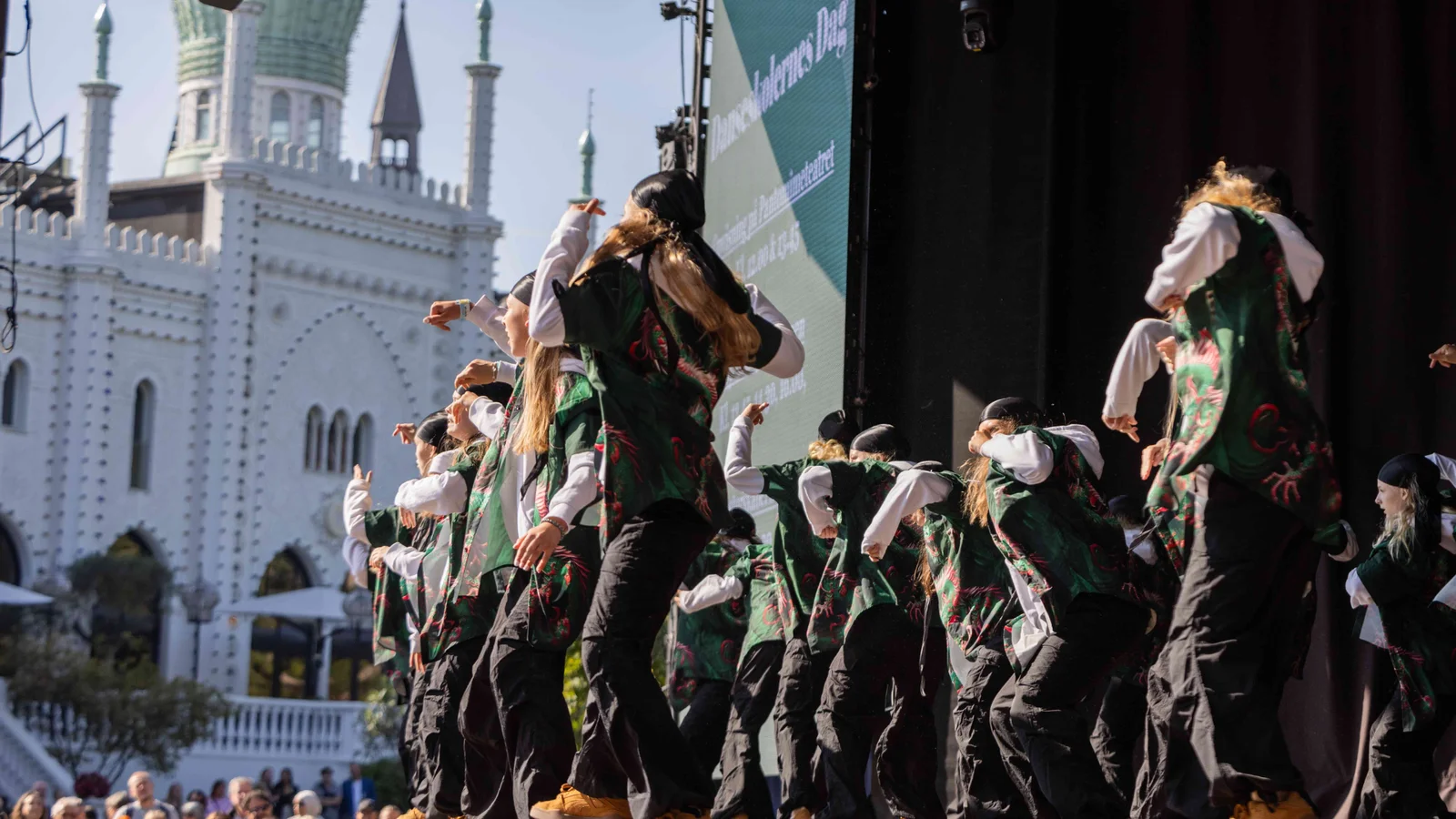 Flere end 1000 dansere fra hele Sjælland skal danse løs til Danseskolernes Dag i Tivoli