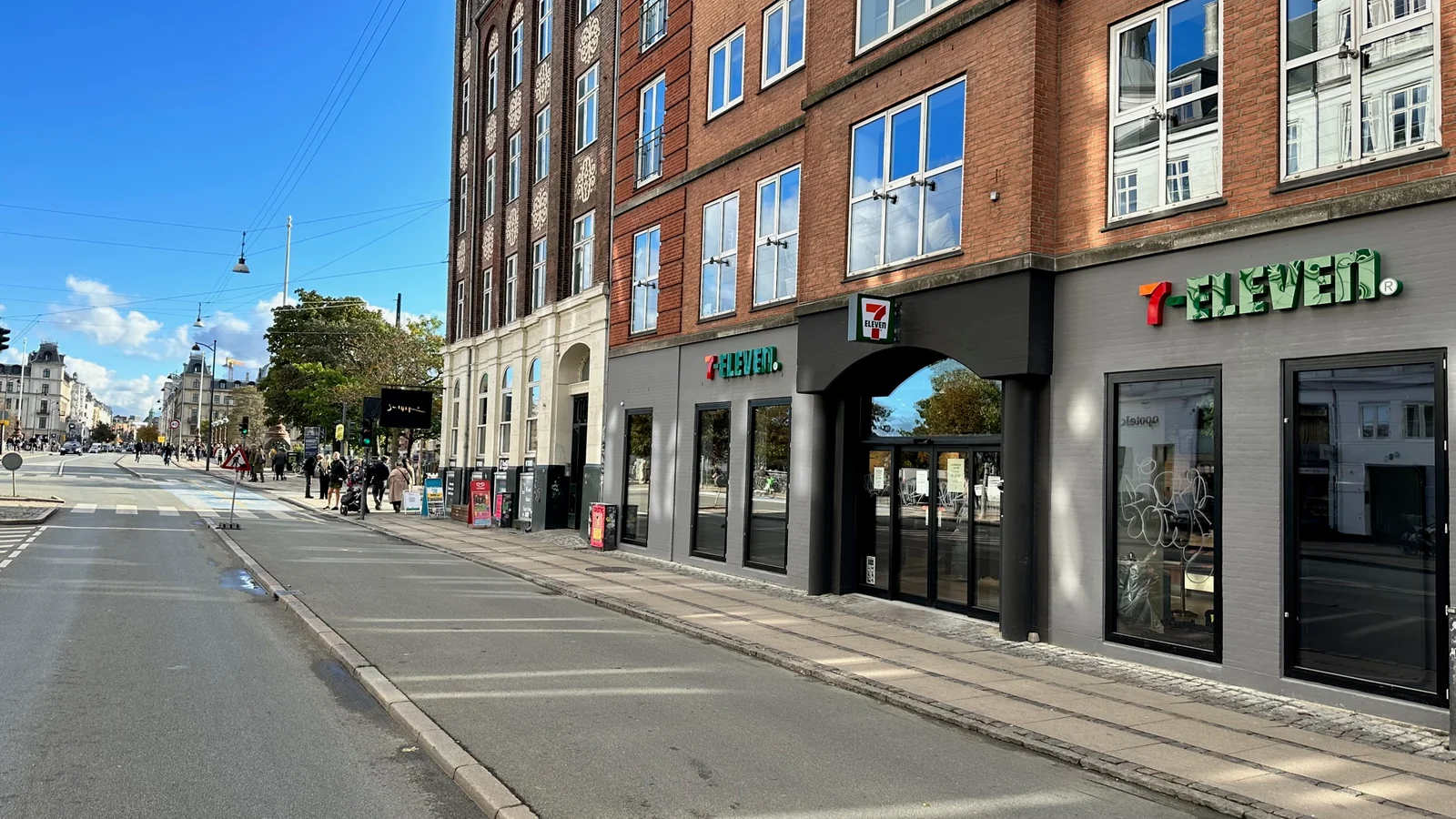 Ny 7-Eleven butik åbner ved Dronning Louises bro på Nørrebro i København