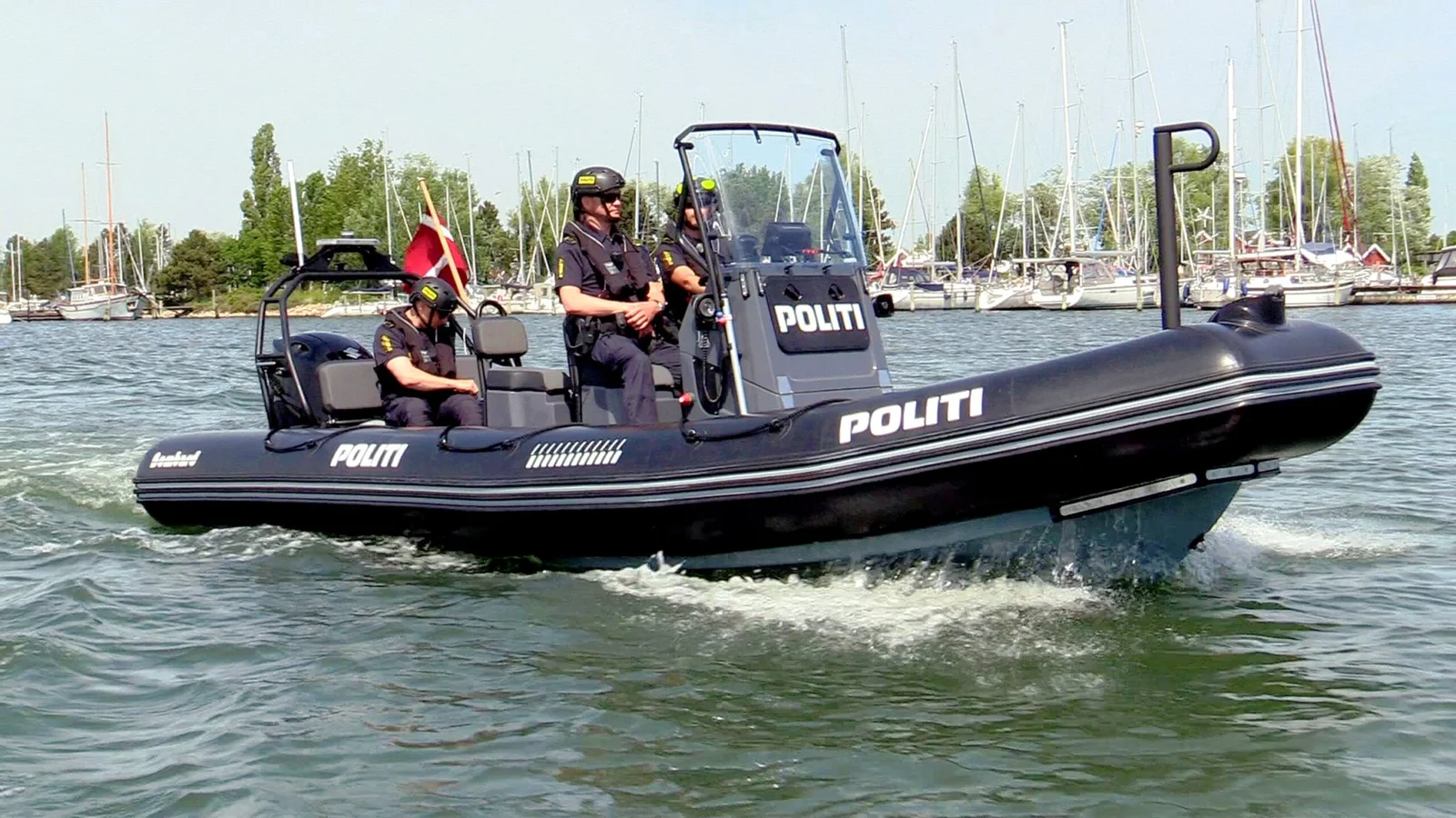 Københanvs politi patruljerer også til søs