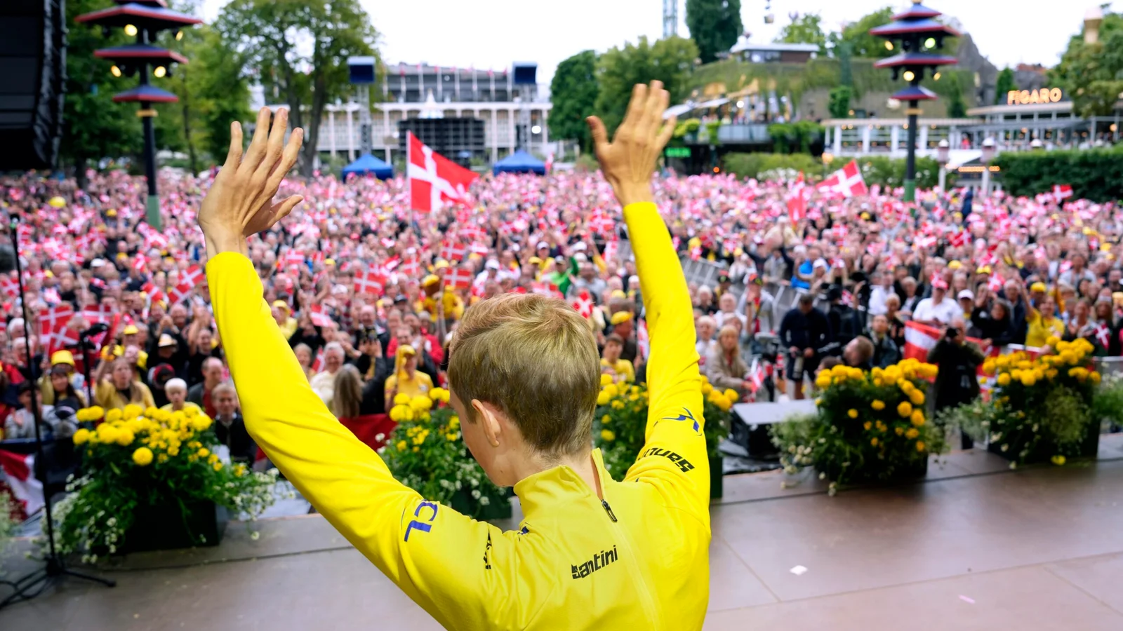 Tour de France-helten Jonas Vingegaard og øvrige danske ryttere fejres i Tivoli