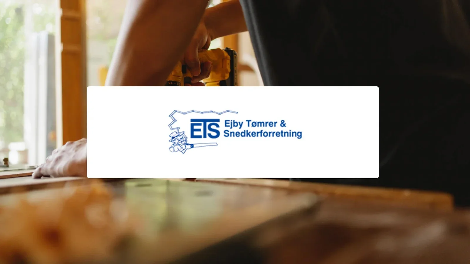 Ejby Tømrer & Snedkerforretning søger en tømrersvend