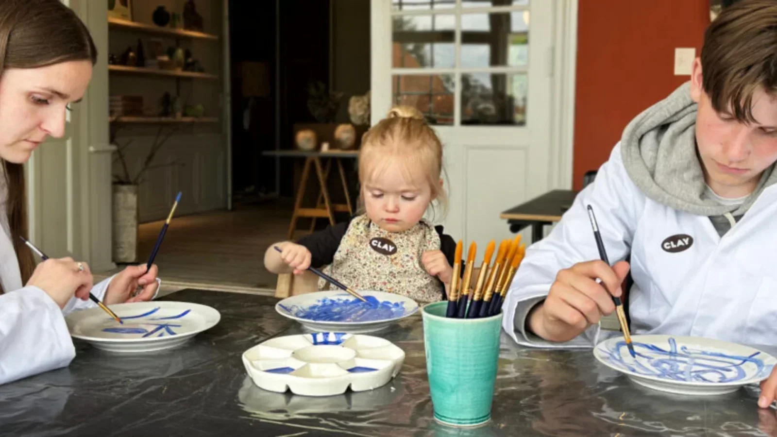 Sommer på CLAY - Porcelæn og penselstrøg  