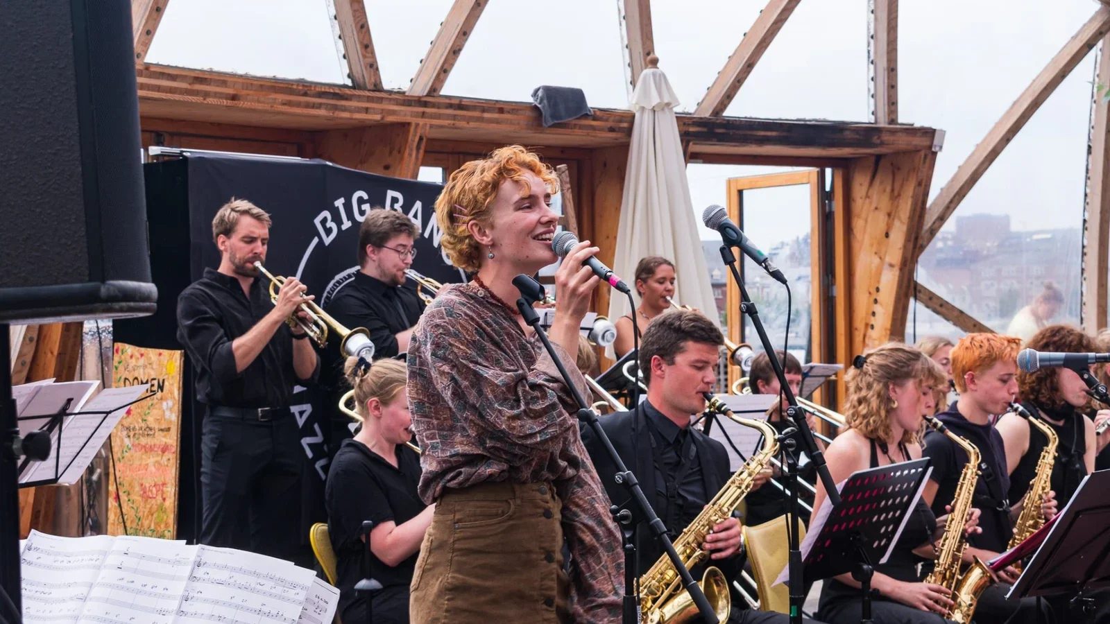 Forårsaften med mad og livejazz hos Møllers Fiskehus i Båring Vig