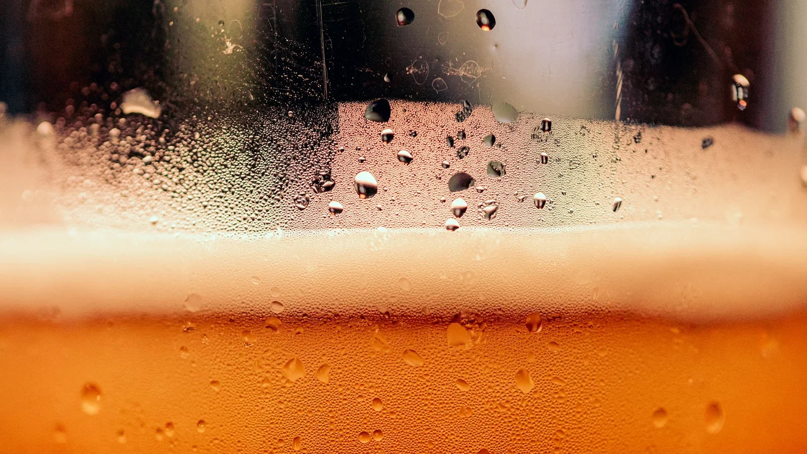Ølsmagning, god mad og sjove historier med Midtfyns Bryghus på Munkebo Kro