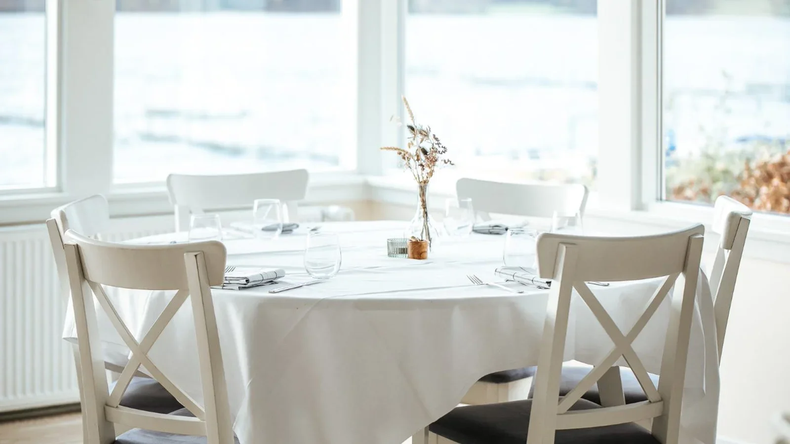 Skaldyrs- og fiskebuffet på Restaurant Fænøsund