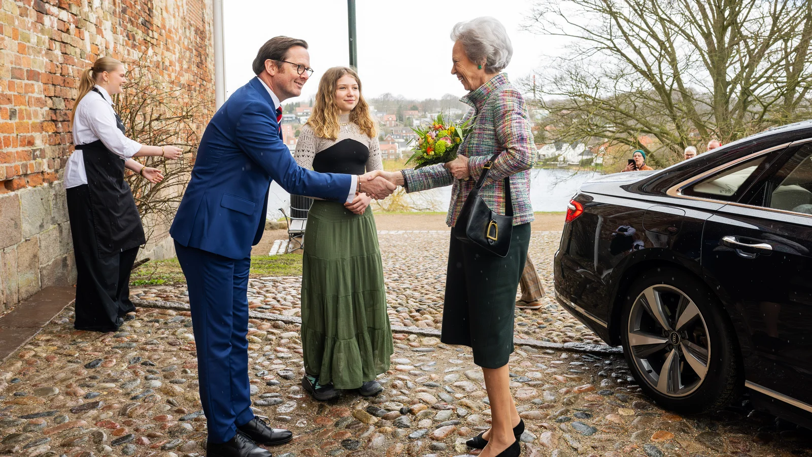 Prinsesse Benedikte deltog i åbningen af udstillingen Vævede mesterværker på Koldinghus