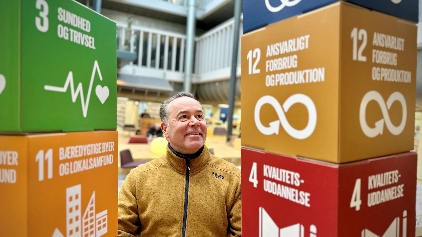 Uge 17: Bogudsalg, garnbytte og verdensmål på Randers Bibliotek