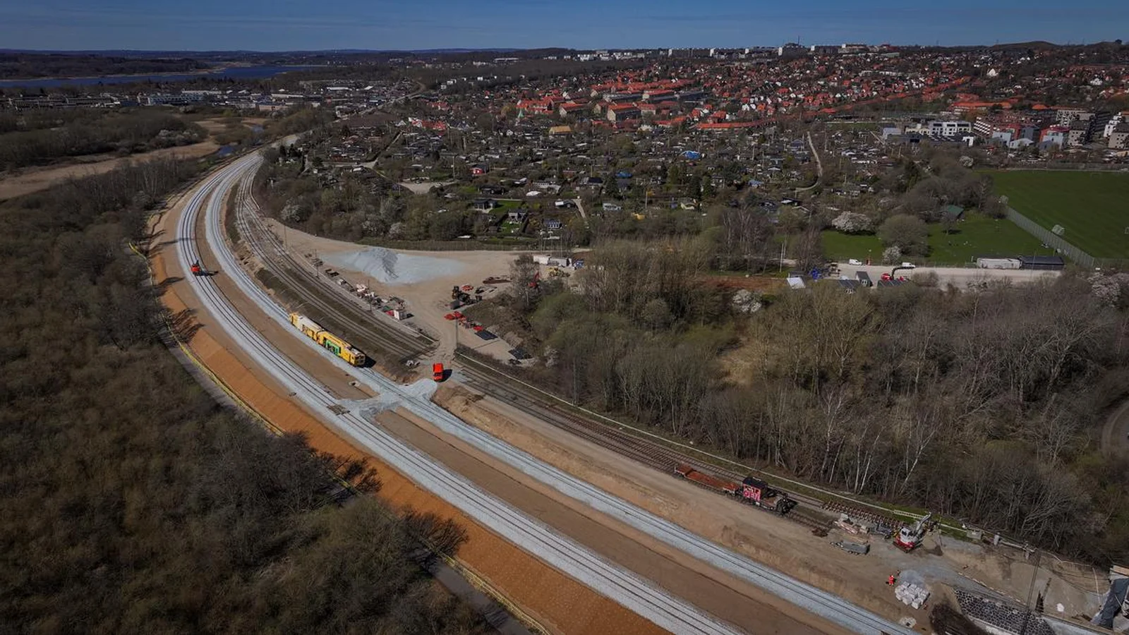 Togtrafikken kører igen nordpå fra Aarhus