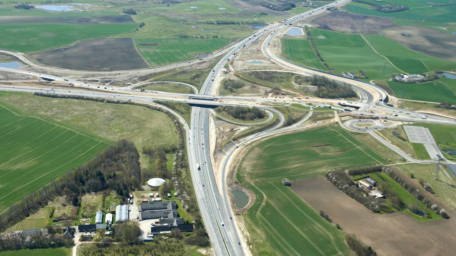 Frakørsel 46 Hinnerup på E45 spærres i sydgående retning